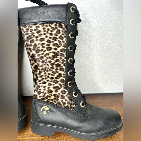 Vintage Timberland women’s knee high combat boots. Leopard print w/blk leather - Picture 2 of 12